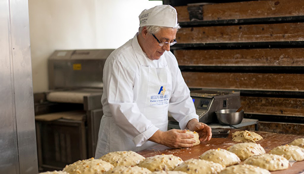 Maestro alfonso di Massa Panettoni artigianali